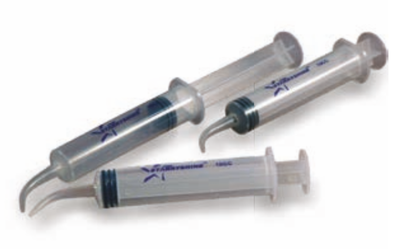 Irrigating Syringe w/Curved Tips
